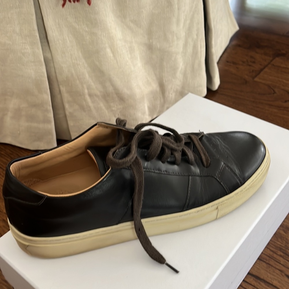 GREATS- The Royale Leather Chocolate Size 8 (Men)